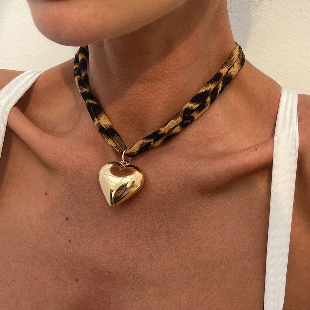 Gold Starfish Pendant Necklace