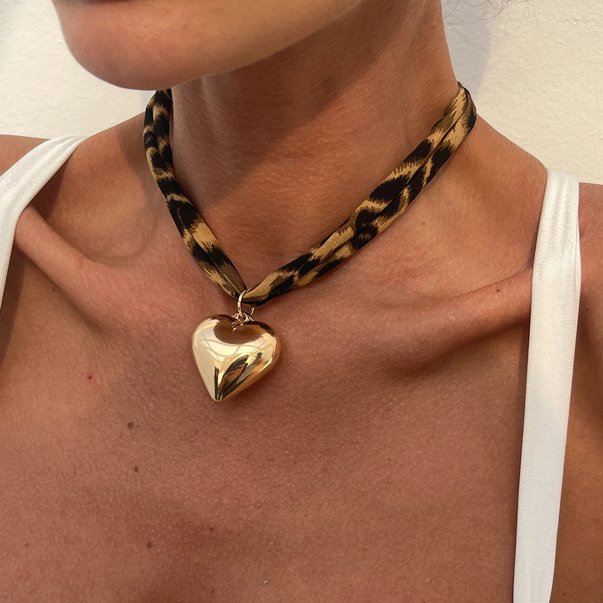 Gold Starfish Pendant Necklace