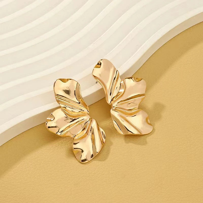 Sculptura Folded Gold Earrings