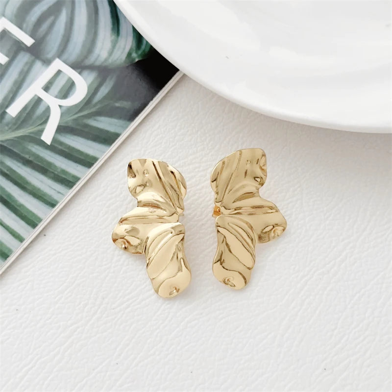 Sculptura Folded Gold Earrings