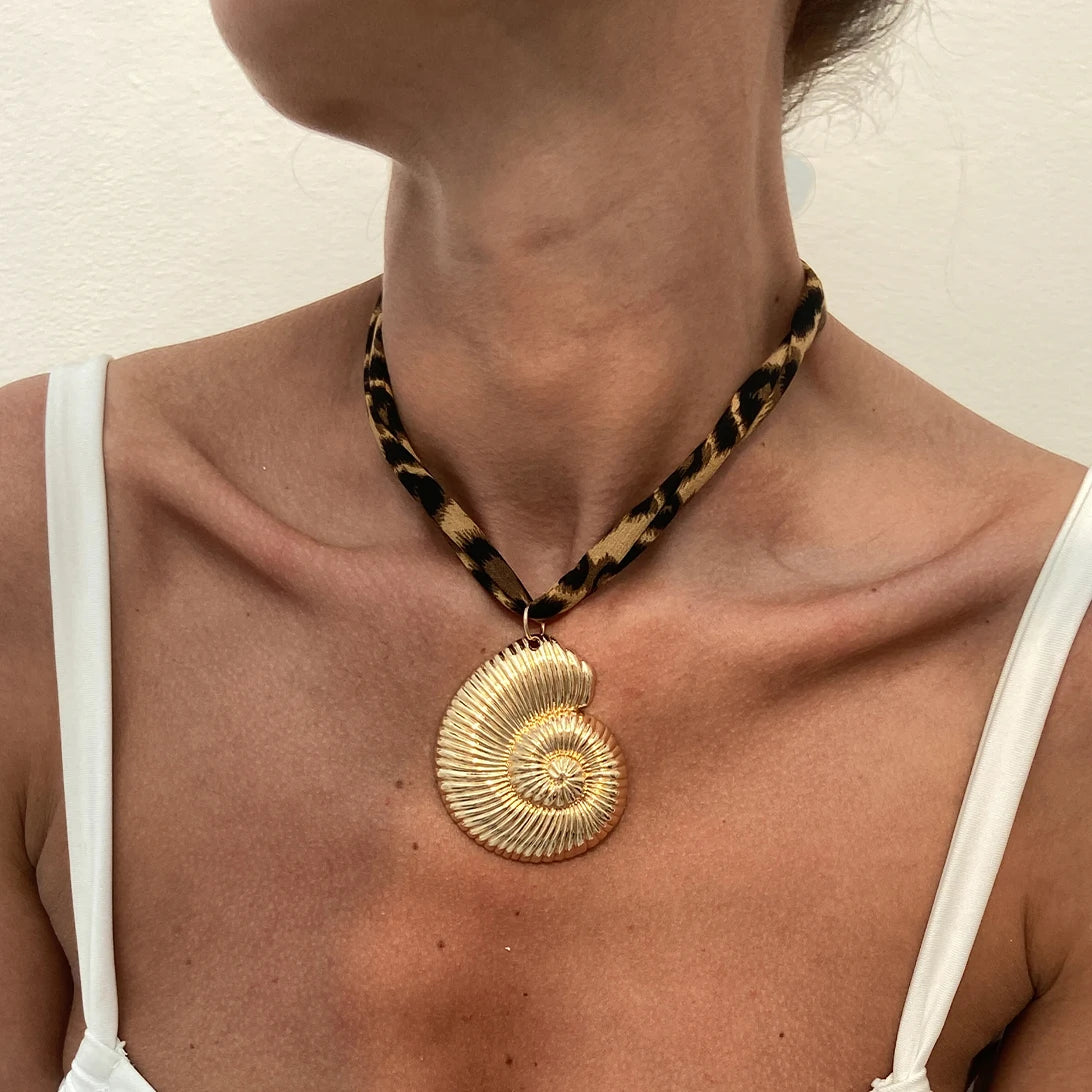 Gold Starfish Pendant Necklace