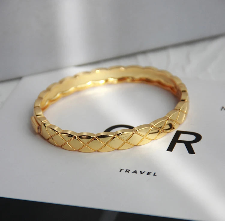 Radiance Knot Zircon Cuff Bracelet