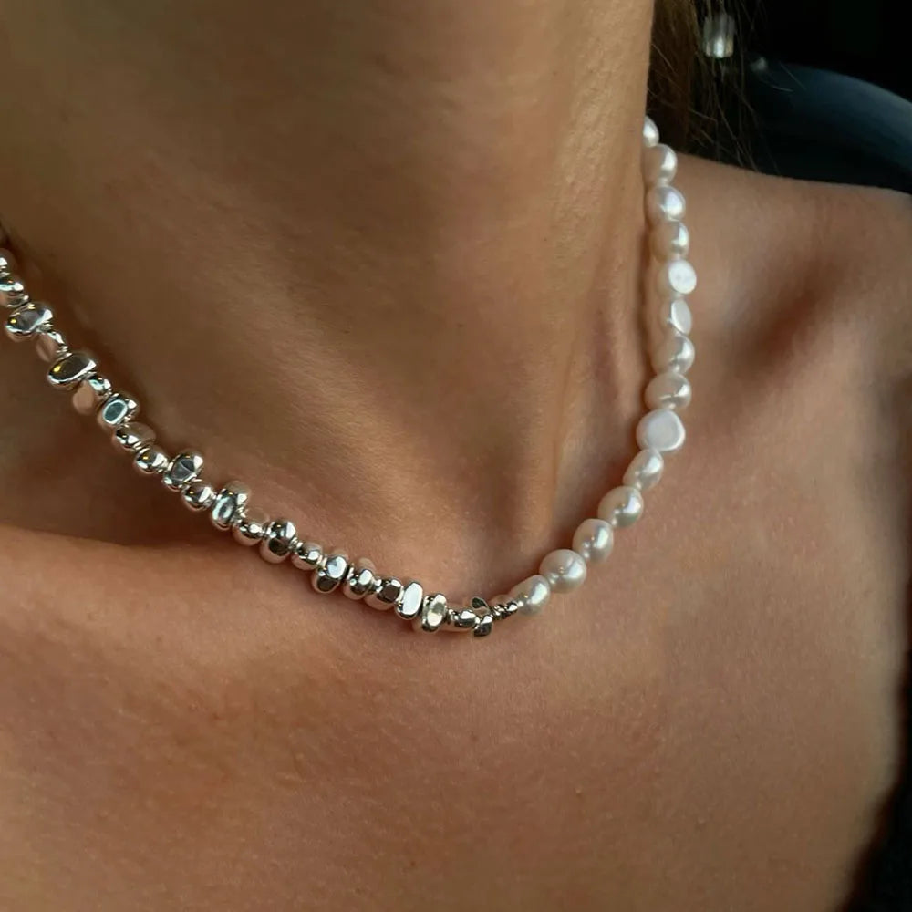 Elegant Pink Stone Beads & Heart Pendant Necklace – Irregular Choker for Women